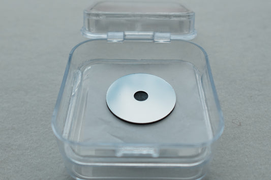 Custom size low background sample holder in open packaging 